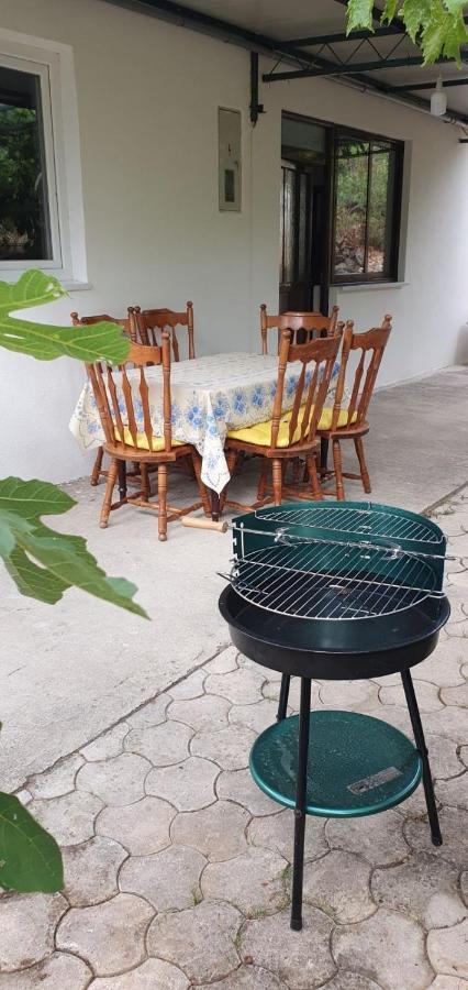 شقة Family House Utjeha بار المظهر الخارجي الصورة